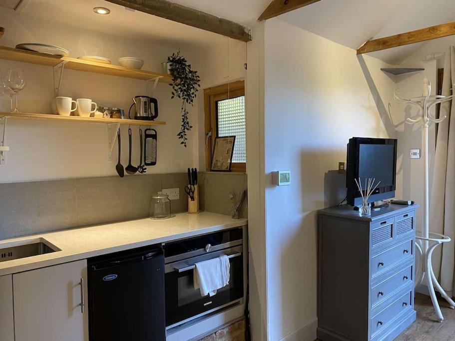 Cosy 1 Bedroom Country Lodge With Free Parking Watlington  Eksteriør billede