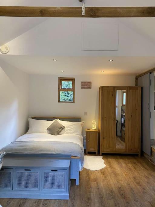 Cosy 1 Bedroom Country Lodge With Free Parking Watlington  Eksteriør billede