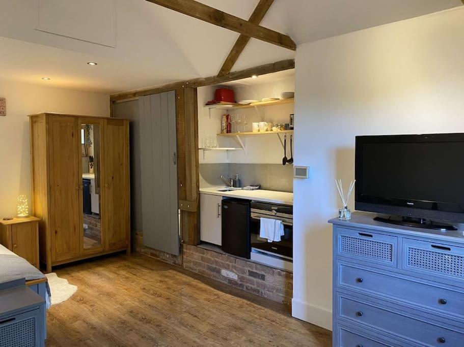 Cosy 1 Bedroom Country Lodge With Free Parking Watlington  Eksteriør billede